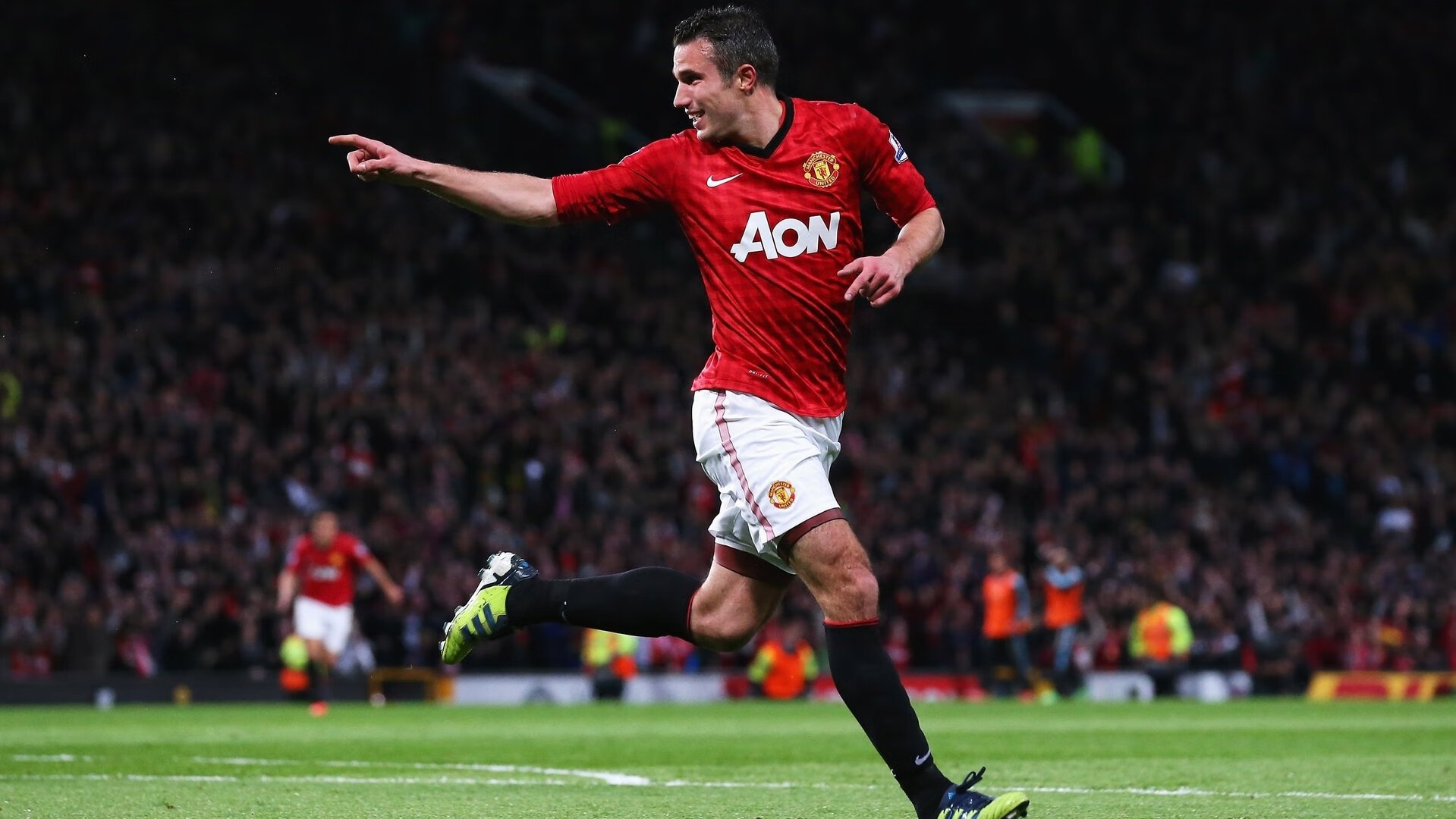 开云体育下载-银色子弹击穿红牛壁垒,佩雷兹一役封神,阿斯顿马丁写下独立车队新史诗